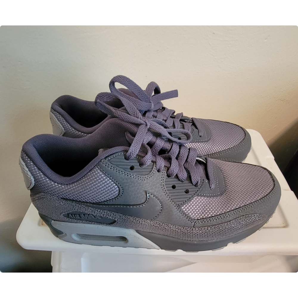Nike Gray Air Max 90 Sneakers with Visible Air Cushioning